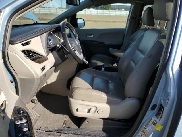 2016 Toyota Sienna XLE