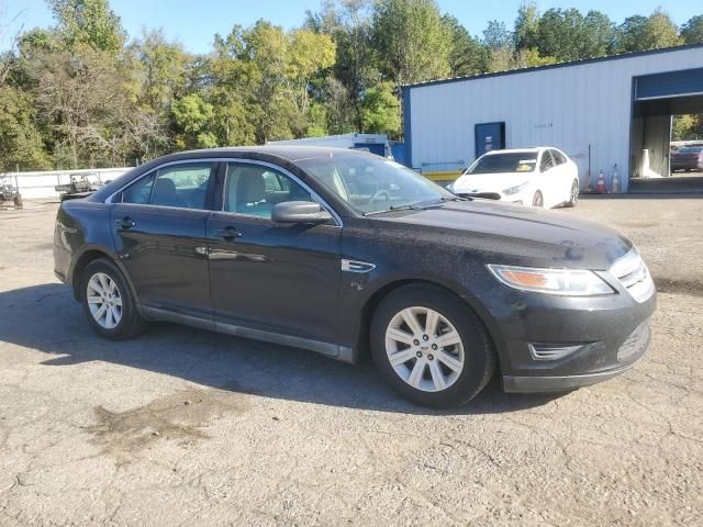 2011 Ford Taurus SE