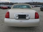 2001 Lincoln Town Car Signature