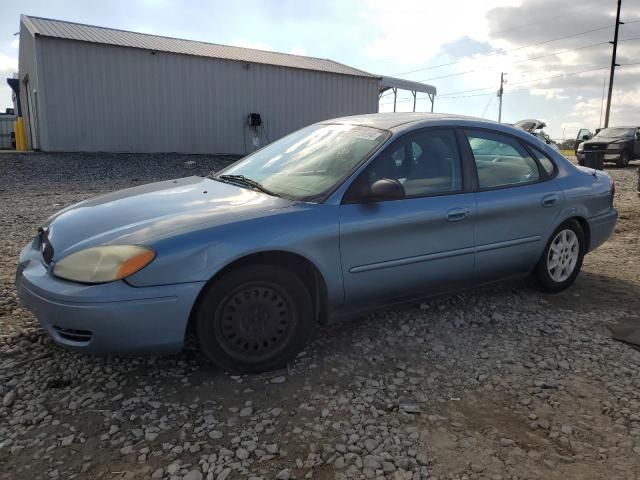 2005 Ford Taurus SE