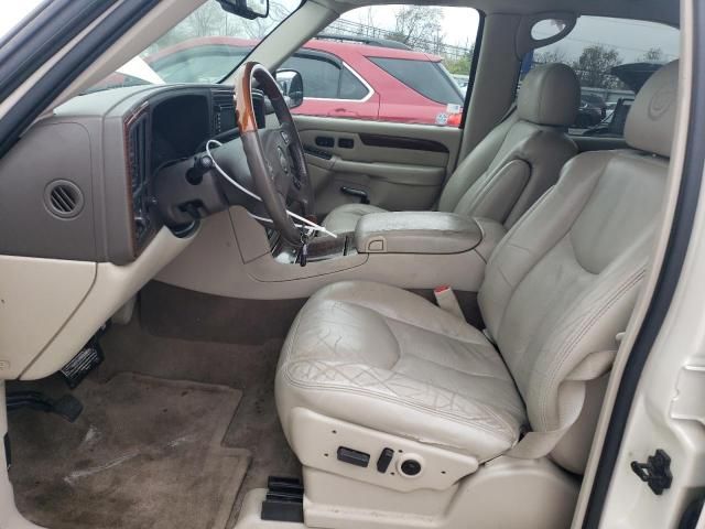 2004 Cadillac Escalade Luxury