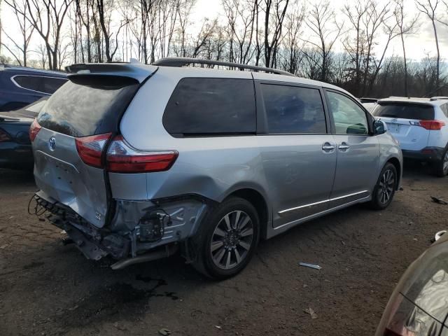 2020 Toyota Sienna XLE