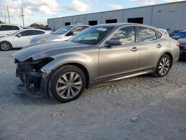 2011 Infiniti M37