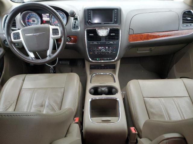 2015 Chrysler Town & Country Touring L