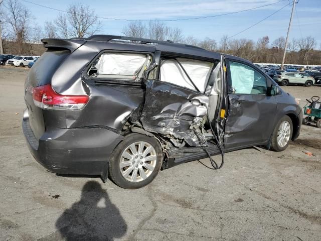 2014 Toyota Sienna LE