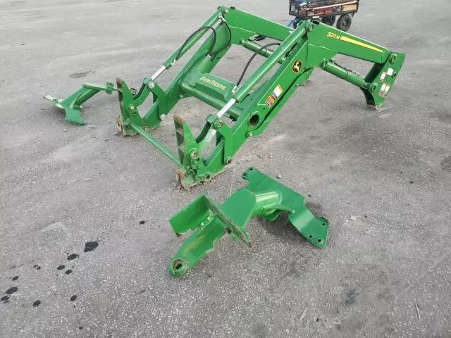 2021 John Deere 520M