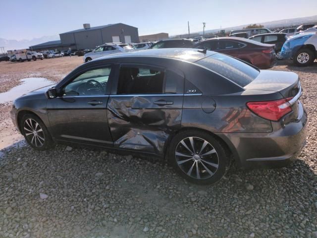 2014 Chrysler 200 Touring