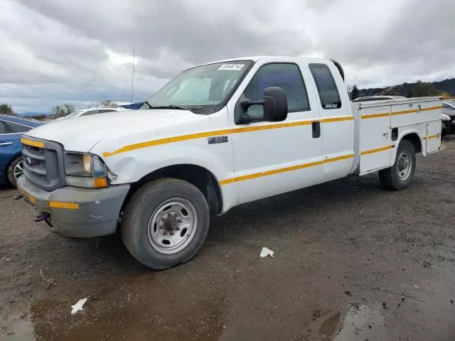 2004 Ford F350 SRW Super Duty