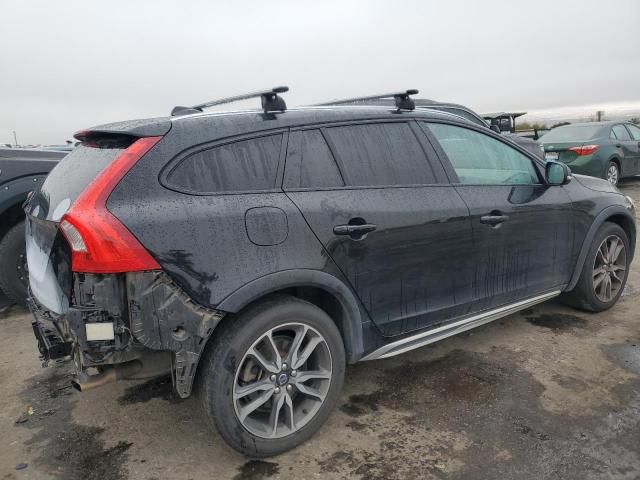 2015 Volvo V60 Cross Country Premier