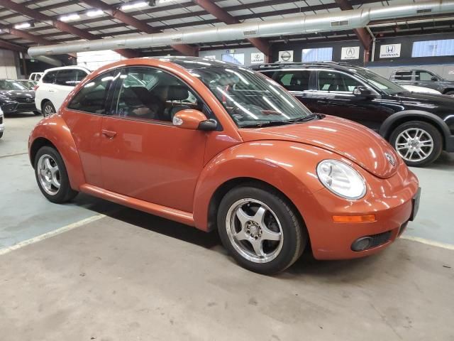 2010 Volkswagen New Beetle