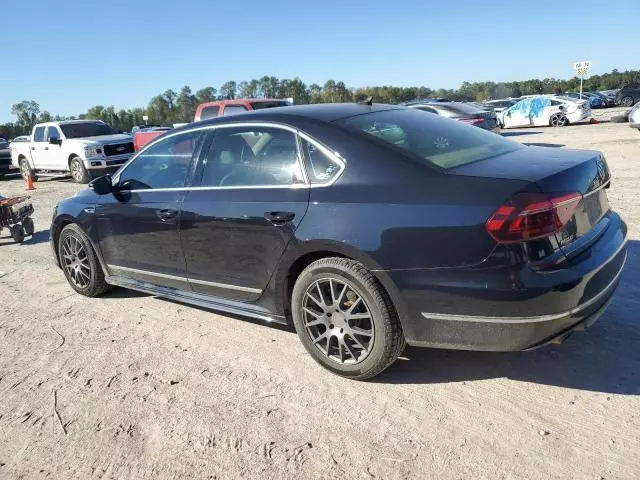 2017 Volkswagen Passat R-Line