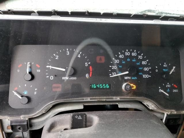 2000 Jeep Wrangler / TJ SE