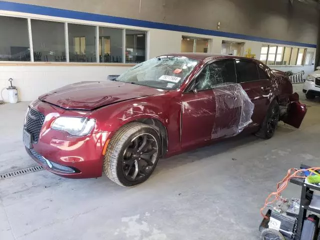 2020 Chrysler 300 Touring