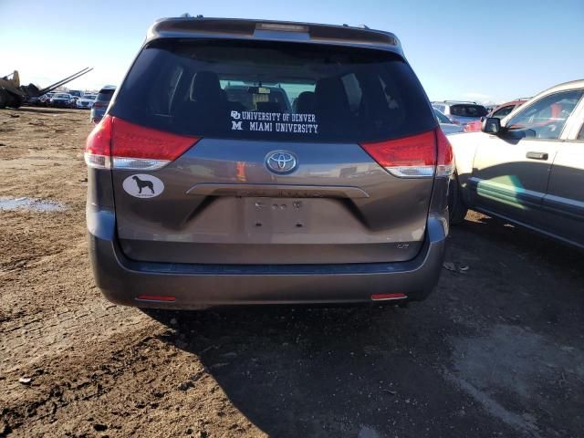 2013 Toyota Sienna LE