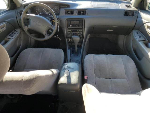 1999 Toyota Camry LE