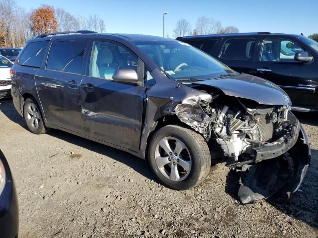 2013 Toyota Sienna LE