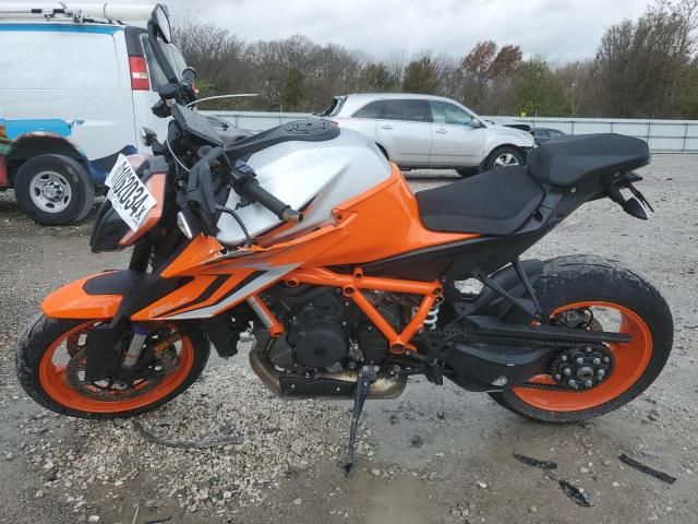 2023 KTM 1290 Super Duke R