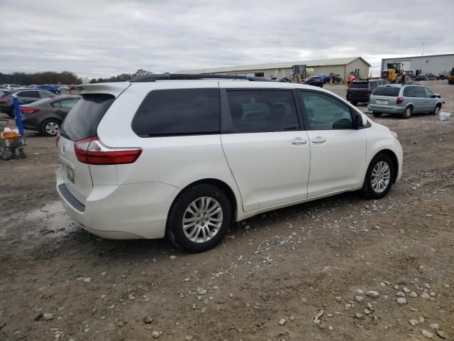 2015 Toyota Sienna XLE