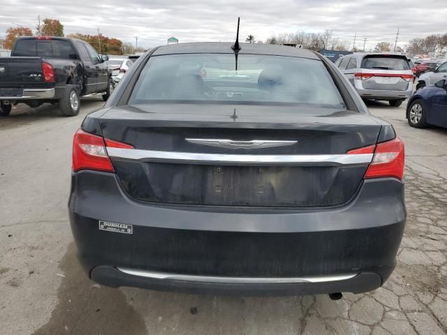 2013 Chrysler 200 Touring