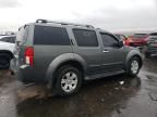 2005 Nissan Pathfinder LE