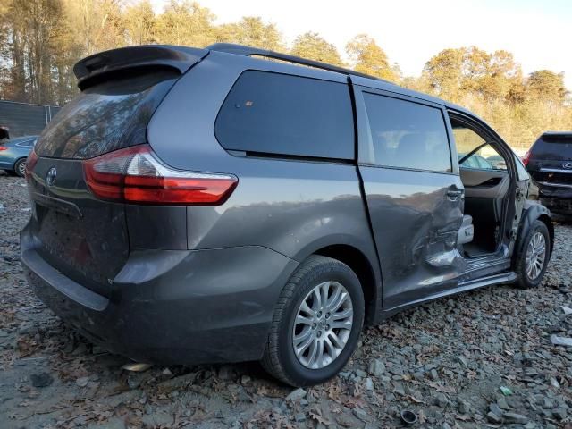 2015 Toyota Sienna XLE