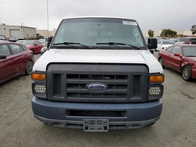 2012 Ford Econoline E350 Super Duty Wagon