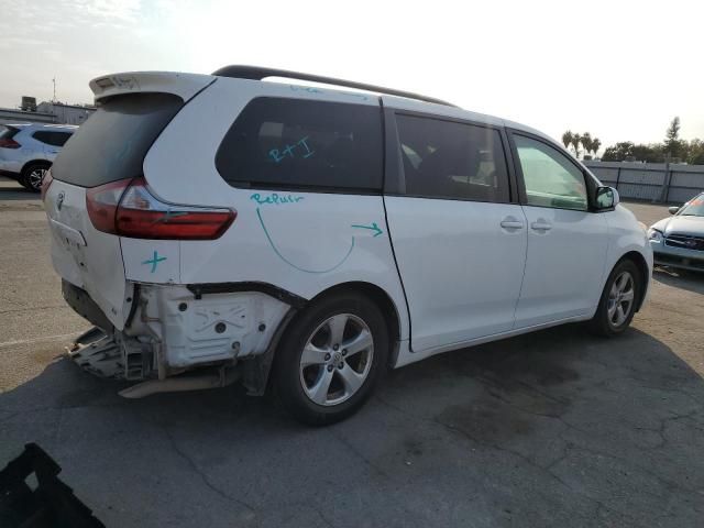 2015 Toyota Sienna LE