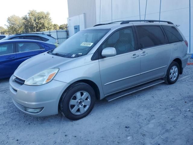 2005 Toyota Sienna XLE