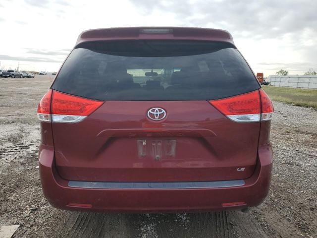 2014 Toyota Sienna LE