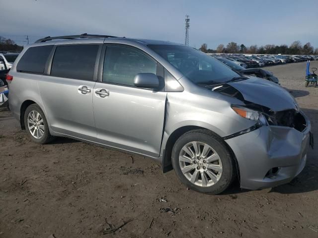 2013 Toyota Sienna XLE