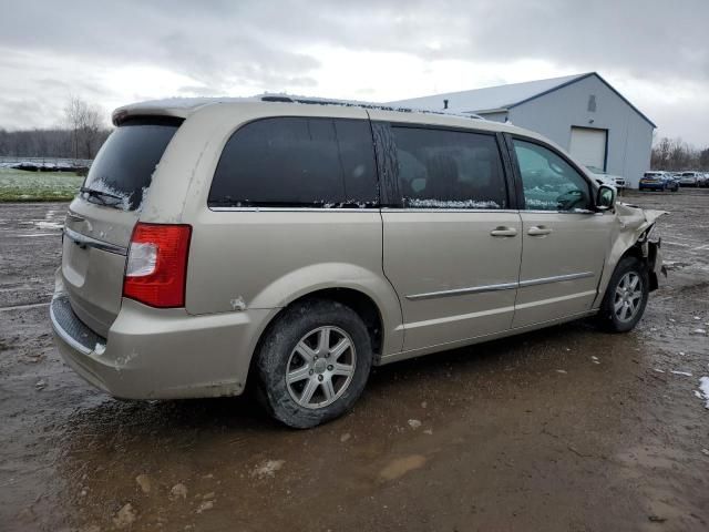 2012 Chrysler Town & Country Touring