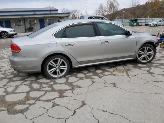 2012 Volkswagen Passat SEL