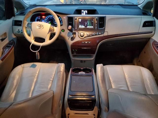 2012 Toyota Sienna XLE