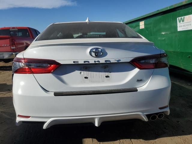 2022 Toyota Camry SE