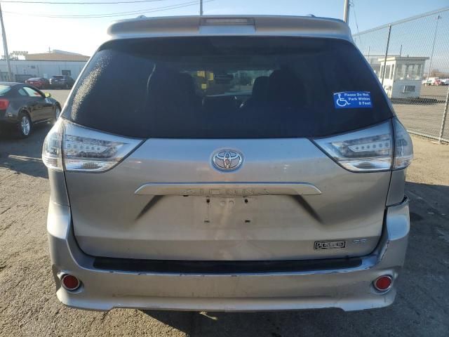 2012 Toyota Sienna Sport