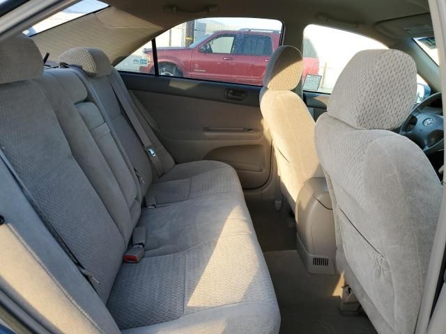 2004 Toyota Camry LE