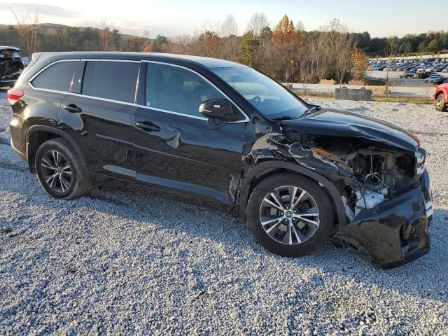 2018 Toyota Highlander LE