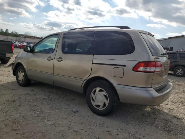 2002 Toyota Sienna LE