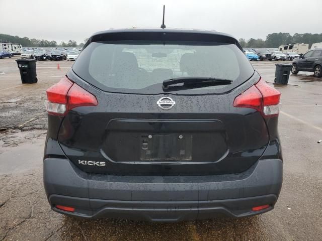 2019 Nissan Kicks S