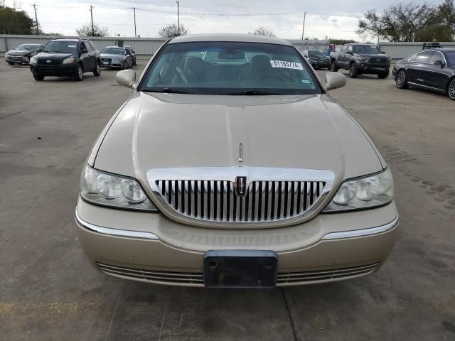 2009 Lincoln Town Car Signature Limited