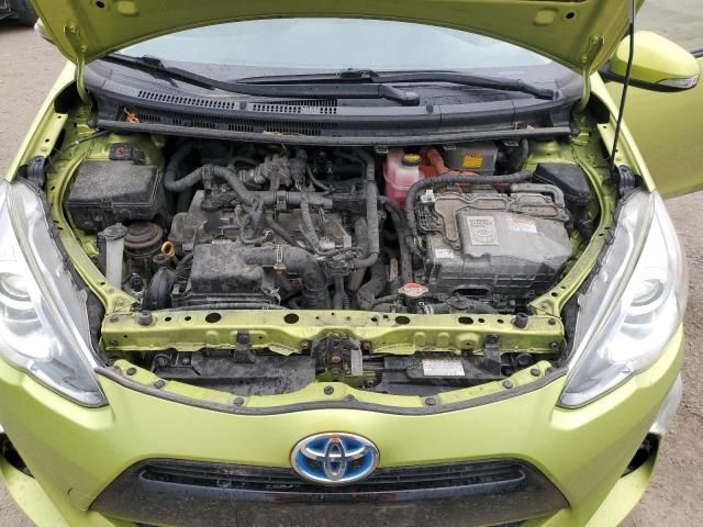 2016 Toyota Prius C