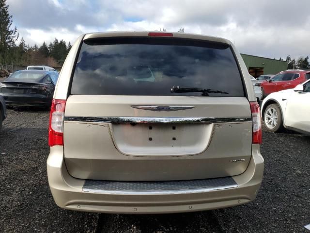 2013 Chrysler Town & Country Limited