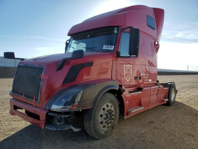 2010 Volvo VN VNL