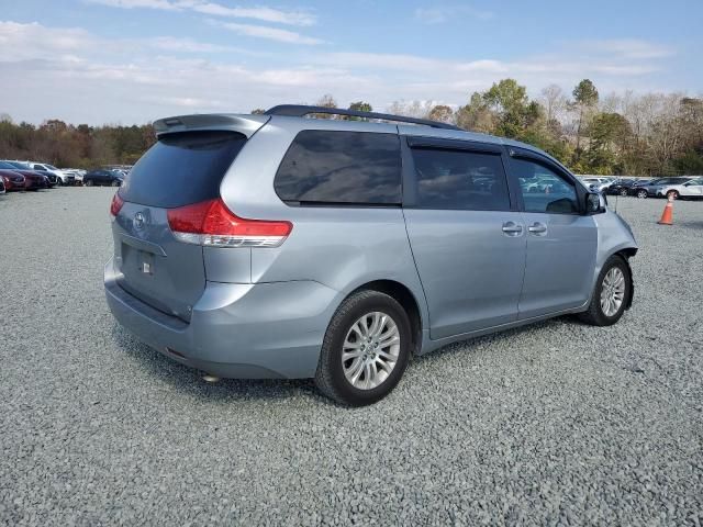 2012 Toyota Sienna XLE