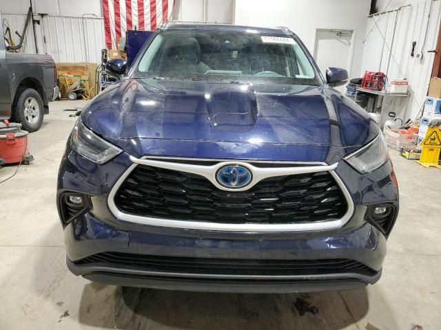 2021 Toyota Highlander Hybrid XLE