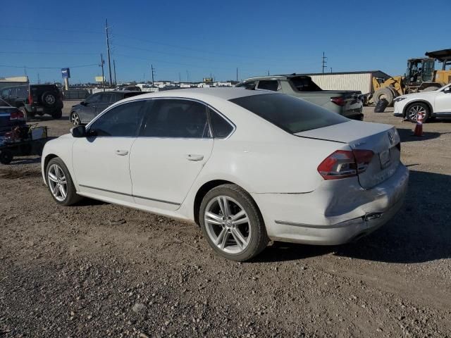 2013 Volkswagen Passat SEL