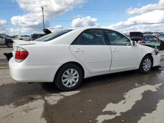 2005 Toyota Camry LE