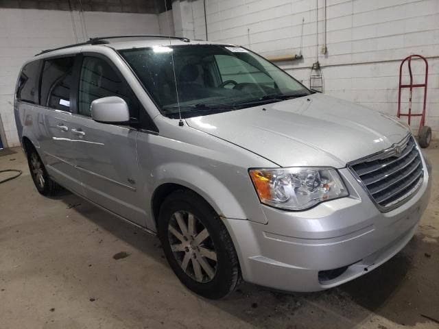 2009 Chrysler Town & Country Touring