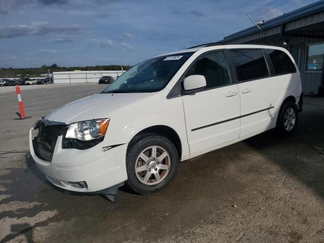 2010 Chrysler Town & Country Touring