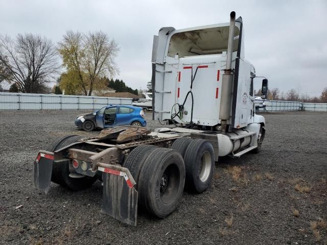 1999 Freightliner Conventional FLC120